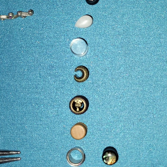 Lot of Plugs, Tunnels & Tapers (ALL SIZES 0G AND UNDER) - Picture 8 of 8